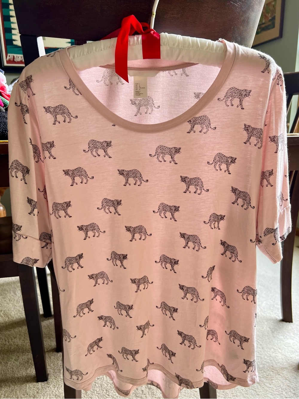 Light Pink Leopard Print Tee - Picture 7 of 7